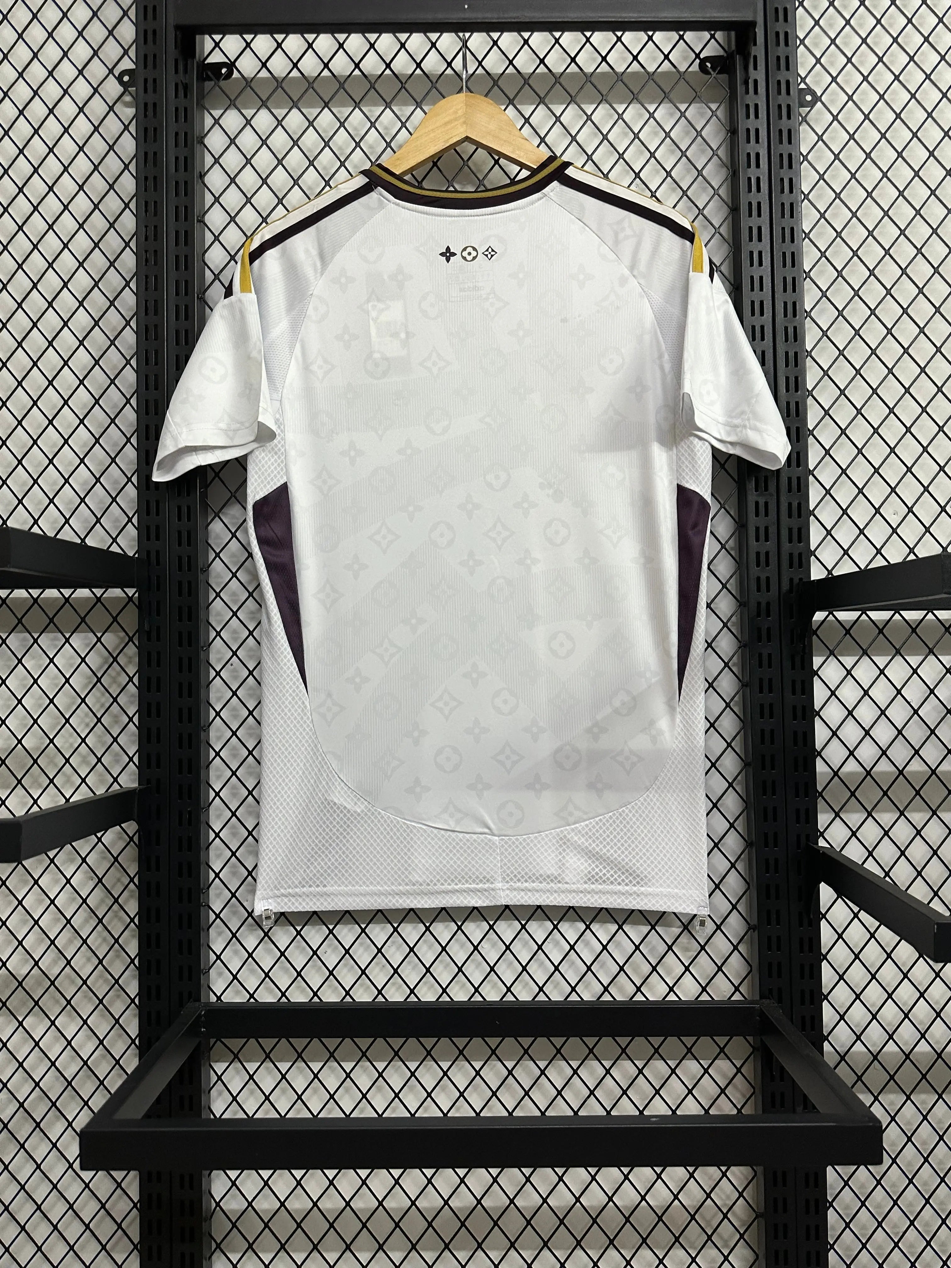 Maillot 24/25 Real Madrid Spécial LV