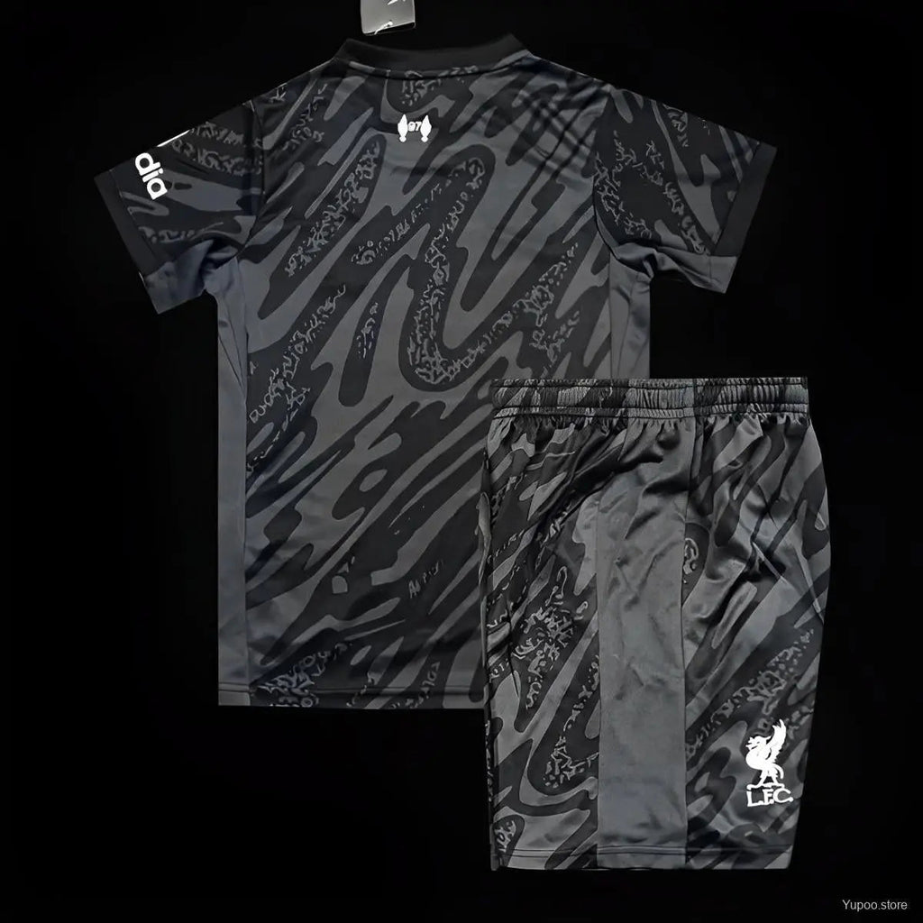 24/25 Ensemble Enfant Liverpool Black Goalkeeper